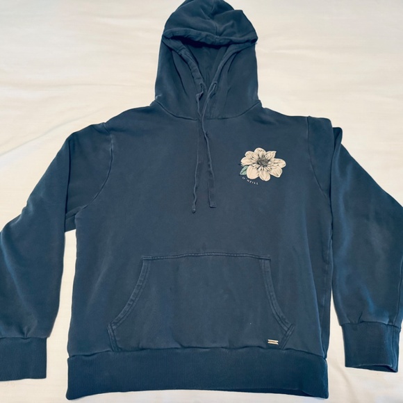 Hurley, Oneil, Champion and Stay Salty Hoodies. 5 total - Picture 5 of 16